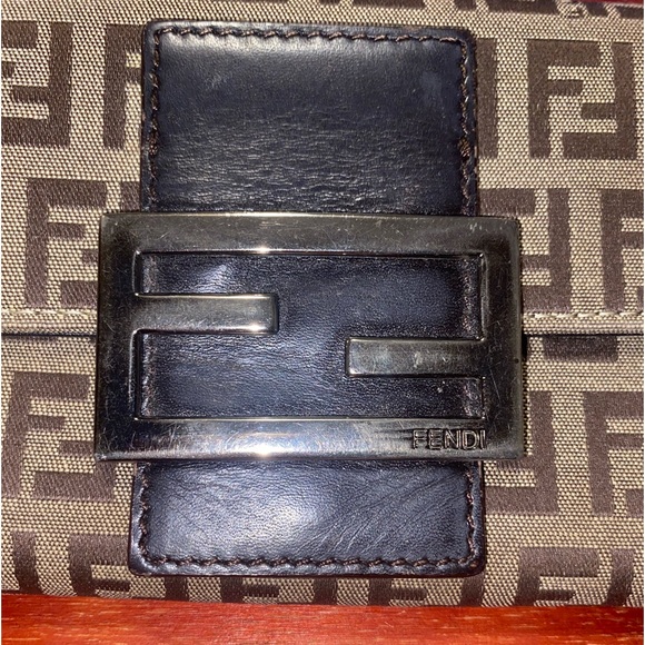 EUC Authentic Fendi Monogram Wallet - Picture 9 of 9